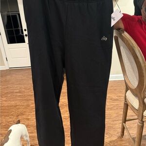 ALO Yoga Accolade Black Straight Leg Pants